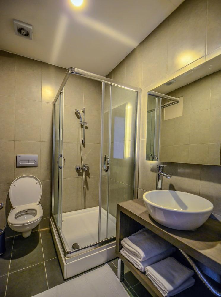 A11 Hotel Atasehir イスタンブール エクステリア 写真